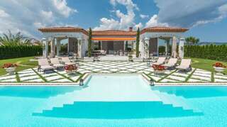 Фото Виллы LUXURY VILLA CASABLANKA г. Tŭnkovo